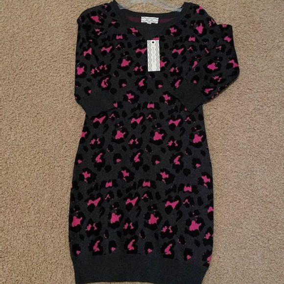 Cute charcoal grey/pink sweater dress - Picture 2 of 4